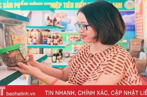 Trưng bày sản phẩm nông nghiệp tiêu biểu chào mừng Đại hội Đảng bộ TX Kỳ Anh