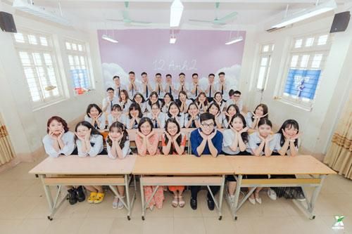 Học sinh Quảng Ninh gây cười với trích dẫn lầy lội trong ảnh kỷ yếu
