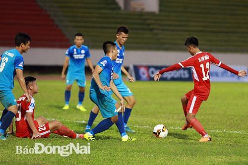 Giải hạng Nhì: CLB Đồng Nai rơi xuống chót bảng