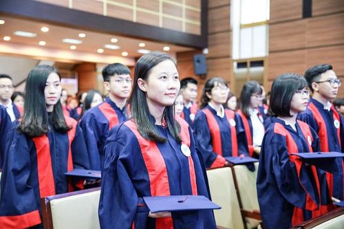 Sinh viên tốt nghiệp loại xuất sắc có thể được xét tuyển vào viên chức