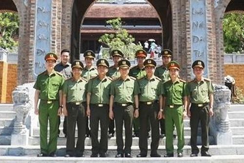 Không ngừng học tập, làm theo tư tưởng, đạo đức, phong cách Hồ Chí Minh
