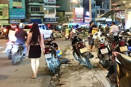 Kỳ cuối: Đề xuất sử dụng tạm vỉa hè phải xin cấp phép