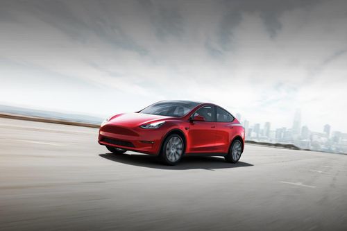 Tesla ngừng sản xuất Model Y tiêu chuẩn