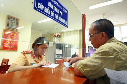 Khuyến khích người dân đăng ký xe chính chủ