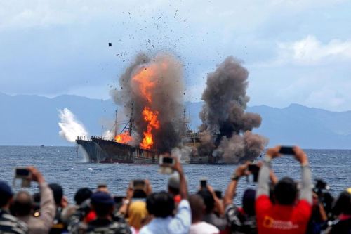 Indonesia sẽ không đánh chìm các tàu cá nước ngoài bị bắt giữ