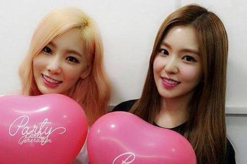 Cư dân mạng lại tranh cãi về chiều cao của Taeyeon (SNSD) và Irene (Red Velvet)