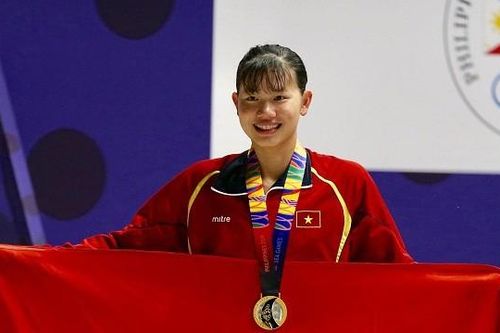 'Kình ngư' Ánh Viên hướng dẫn kỹ năng sinh tồn dưới nước trong chiến dịch Hè vui khỏe