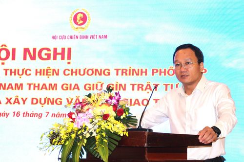 Cựu chiến binh tham gia đảm bảo an toàn giao thông