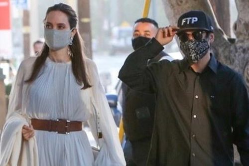Pax Thiên bịt kín đi ăn trưa cùng Angelina Jolie
