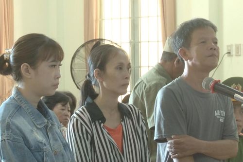 Lĩnh án sau khi cản trở cảnh sát để em trai bỏ trốn