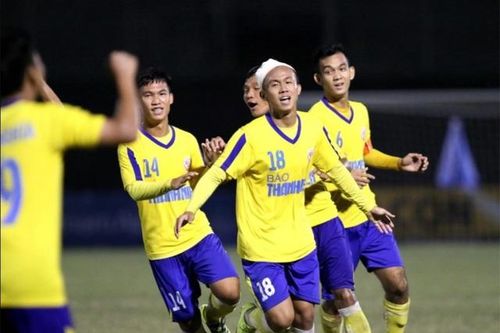 FIFA ra án phạt nặng với 11 cầu thủ Đồng Tháp