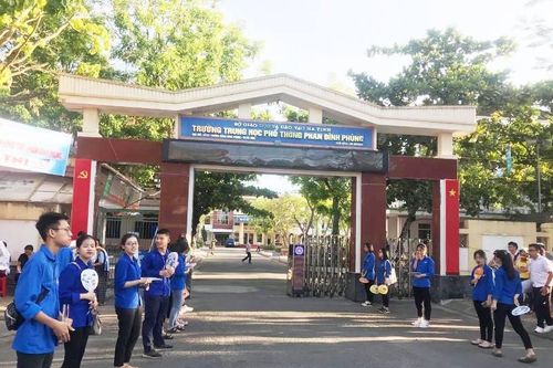 Hà Tĩnh: Hỗ trợ chu đáo thí sinh bước vào kỳ thi lớp 10 THPT
