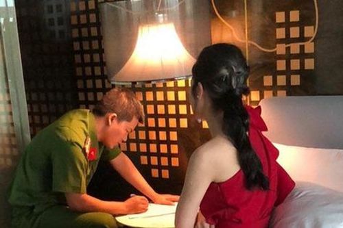 Lục Triều Vỹ thổi giá, gắn mác gái mại dâm khiến nhiều đại gia ăn 'quả đắng'