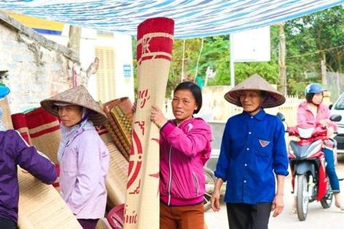 Chiếu cói Nga Sơn - 'Đại sứ thương hiệu' của vùng đất khó
