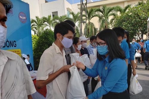 Đoàn Thanh niên cần trở thành điểm tựa, hỗ trợ thanh niên vượt khó
