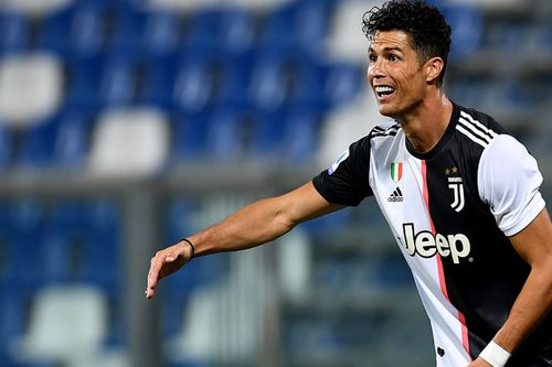 Ronaldo kém duyên trong trận hòa Sassuolo của Juventus