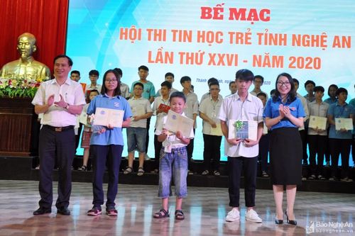 Trao 53 giải cho các thí sinh tại Hội thi Tin học trẻ tỉnh Nghệ An năm 2020