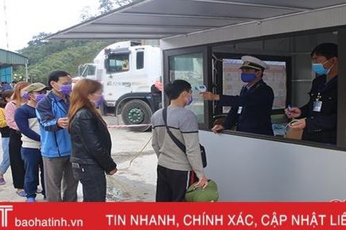 Tổ chức cách ly tập trung lưu học sinh Lào nhập cảnh qua Cửa khẩu quốc tế Cầu Treo