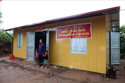 Niềm vui từ những ngôi nhà mới dành cho hộ nghèo miền biên viễn