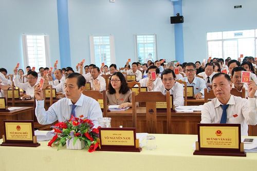Kỳ họp lần thứ 12 HĐND huyện Chợ Mới xem xét, quyết định nhiều vấn đề quan trọng