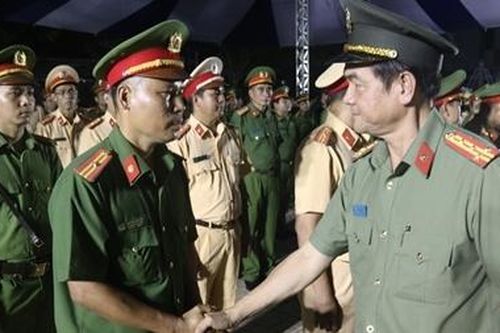 Công an TP Hồ Chí Minh tổ chức Lễ ra quân tấn công trấn áp tội phạm