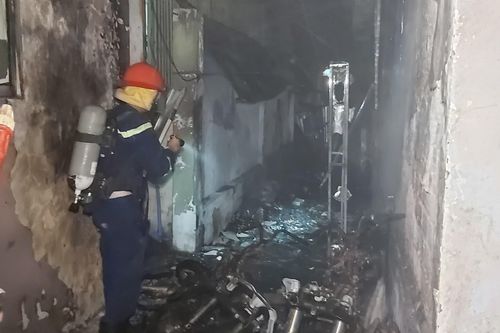 Khách sạn ở Đà Nẵng bốc cháy lúc nửa đêm