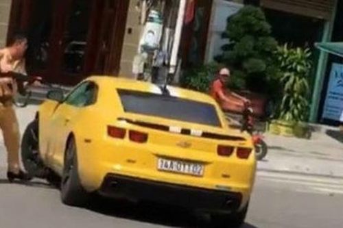 Nhiều lo ngại khi CSGT được trang bị súng trường, súng tiểu liên