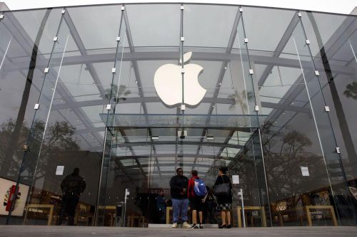 'Apple, Disney và Google là con tốt của chính phủ Trung Quốc'
