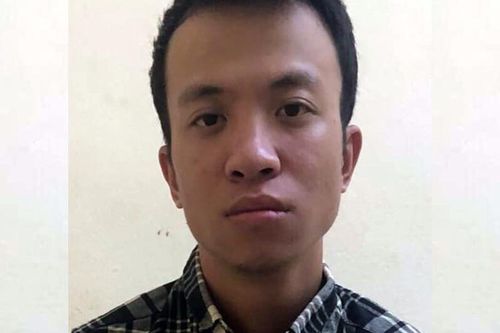 Khởi tố kẻ đâm gục bạn gái giữa phố