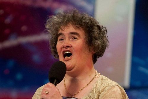 Hiện tượng âm nhạc Susan Boyle độc thân, giàu có sau 11 năm