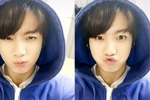 Loạt ảnh nam thần trung học của Jungkook BTS năm 19 tuổi sốt trở lại
