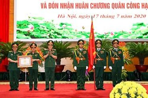 Cục Bảo vệ an ninh Quân đội đón nhận Huân chương Quân công hạng Ba