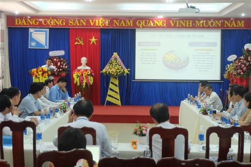 Hơn 100 đại biểu tham dự Hội thảo Khoa học Quốc gia về Tài chính và Ngân hàng năm 2020