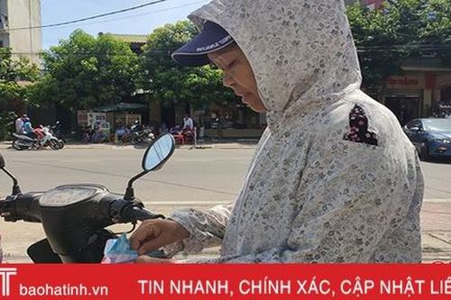 Vé 'chợ đen' tăng cao trước giờ bóng lăn trận Hồng Lĩnh Hà Tĩnh - TP. Hồ Chí Minh