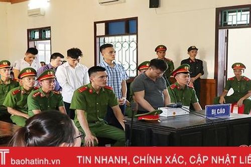 Hà Tĩnh: Tòa tuyên án tử 4 bị cáo về tội vận chuyển 321 bánh heroin
