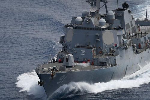 Venezuela chỉ trích tàu chiến Mỹ xâm phạm lãnh hải
