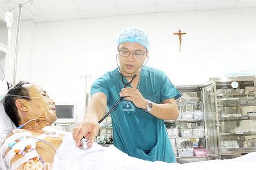 Ca phẫu thuật tim kéo dài gần 10 giờ đồng hồ