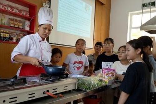 Thi đua 'Lao động giỏi, lao động sáng tạo' trong Công đoàn viên chức tỉnh