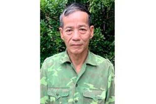 Một đời gắn bó với rừng