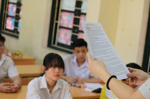 Thi vào lớp 10 Hà Nội: 469 thí sinh vắng mặt trong ngày đầu tiên