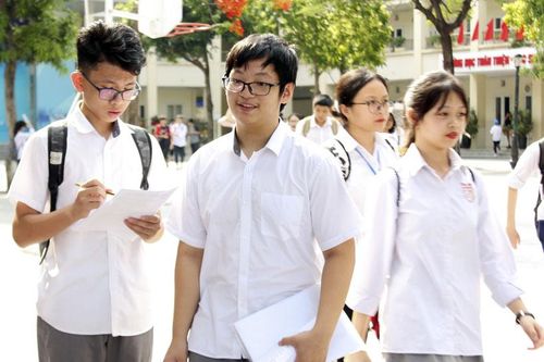 Ngày thi đầu tiên: Hà Nội vắng 469 thí sinh dự thi
