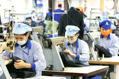 Ngành dệt may có 'chớp' được cơ hội?