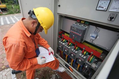 Tiền điện tăng bất thường vì bị đấu nhầm công tơ nhà hàng
