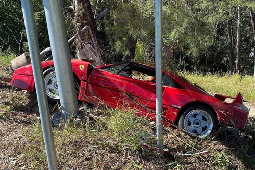Siêu xe hàng hiếm giá triệu USD của Ferrari gặp nạn tại Australia