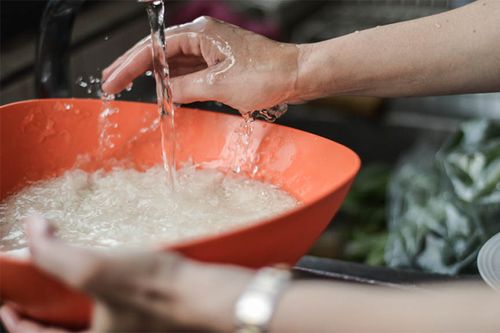 6 sai lầm khi nấu cơm mà nhiều người thường mắc phải