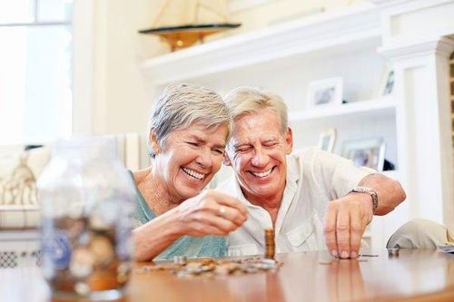 Cách tính mức bình quân tiền lương đóng BHXH để hưởng lương hưu, trợ cấp một lần
