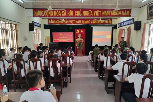 Tuyên truyền, phổ biến pháp luật cho hơn 350 đoàn viên, thanh niên
