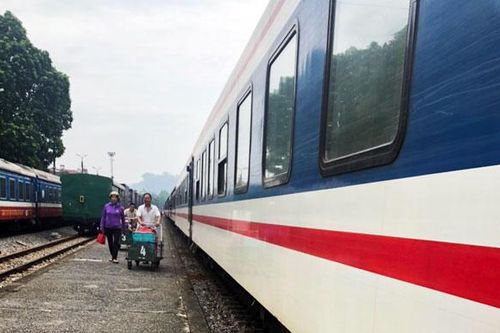 Chạy lại tàu SP1 tuyến Hà Nội – Lào Cai