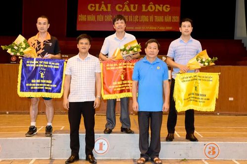 Bế mạc Giải cầu lông CNVC-LĐ và lực lượng vũ trang tỉnh