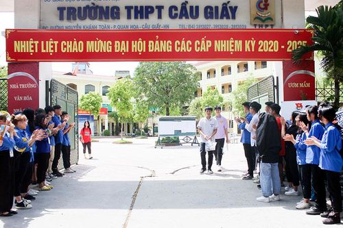 Hà Nội: 4 thí sinh vi phạm quy chế thi ở môn cuối cùng
